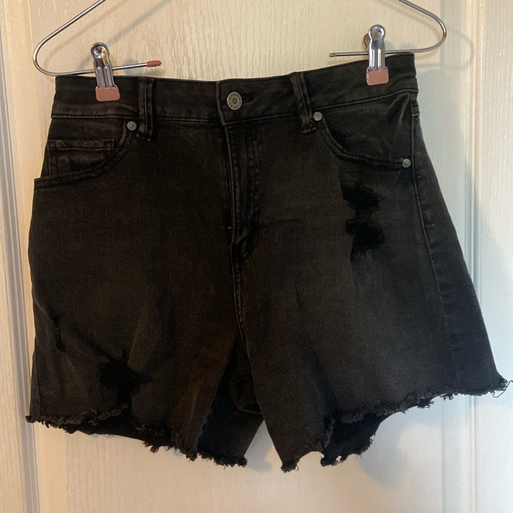 Ripped jeans shorts, color: black, size: 5/27